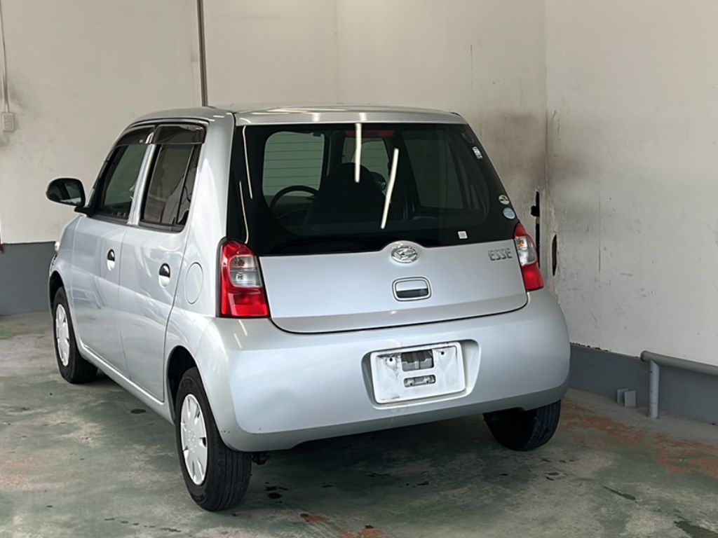 DAIHATSU ESSE