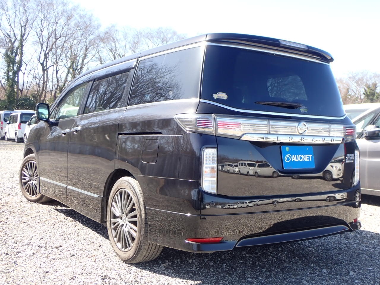 NISSAN ELGRAND