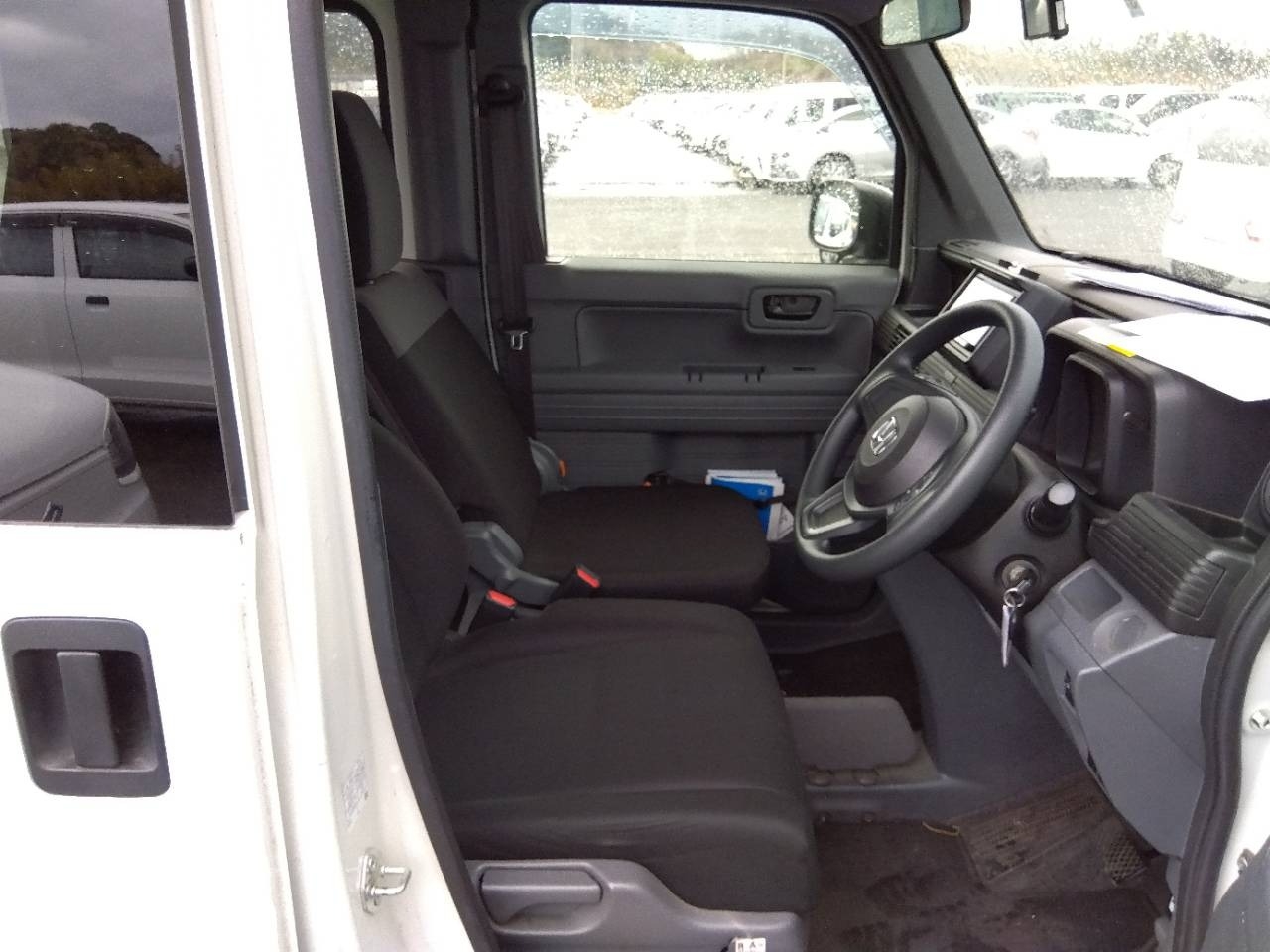 HONDA N-VAN