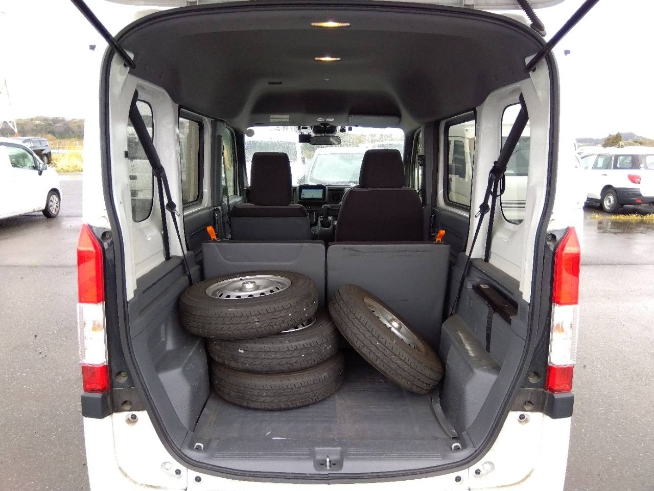HONDA N-VAN
