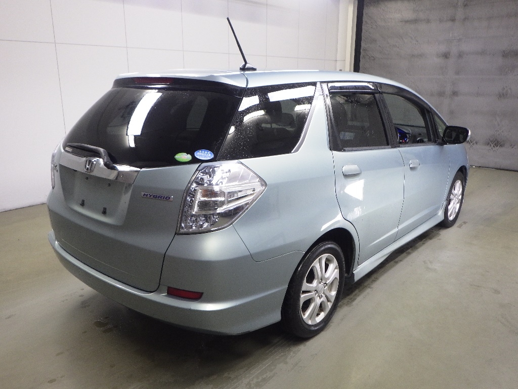 HONDA FIT SHUTTLE