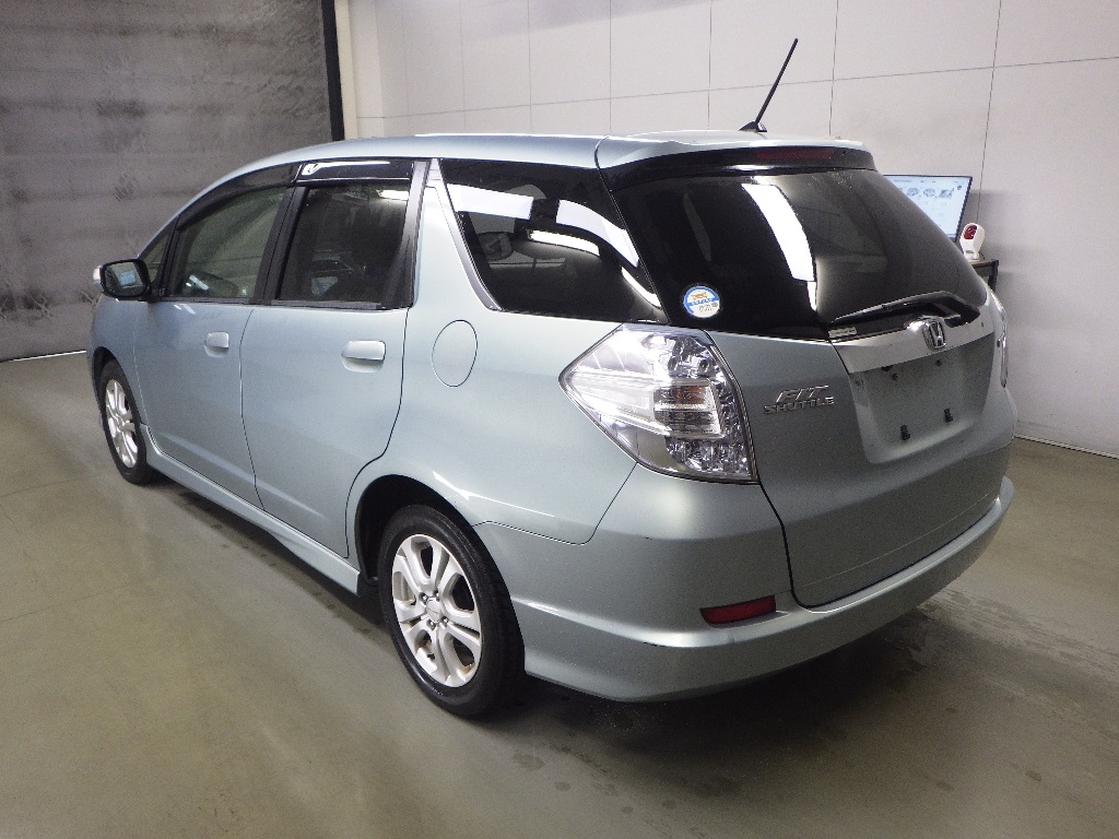HONDA FIT SHUTTLE