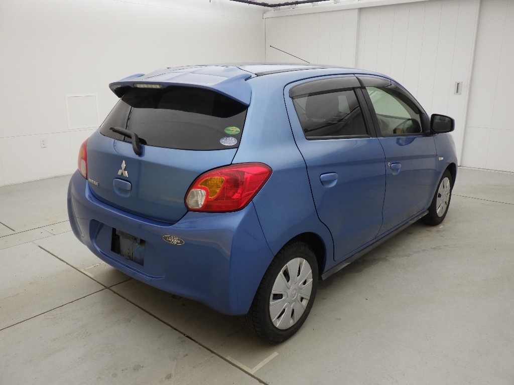 MITSUBISHI MIRAGE