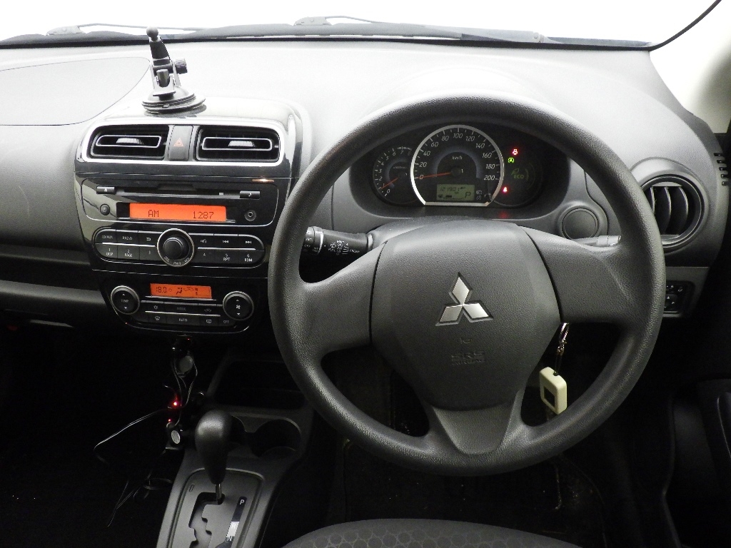 MITSUBISHI MIRAGE