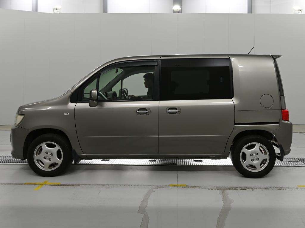 HONDA MOBILIO SPIKE