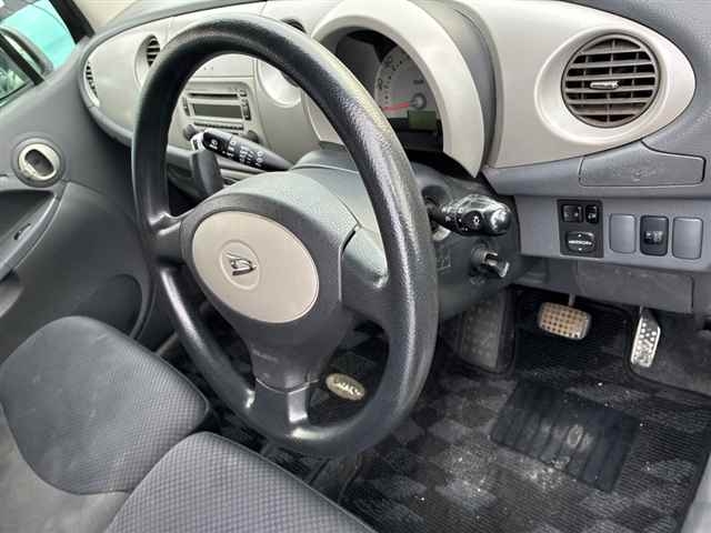 DAIHATSU MOVE LATTE
