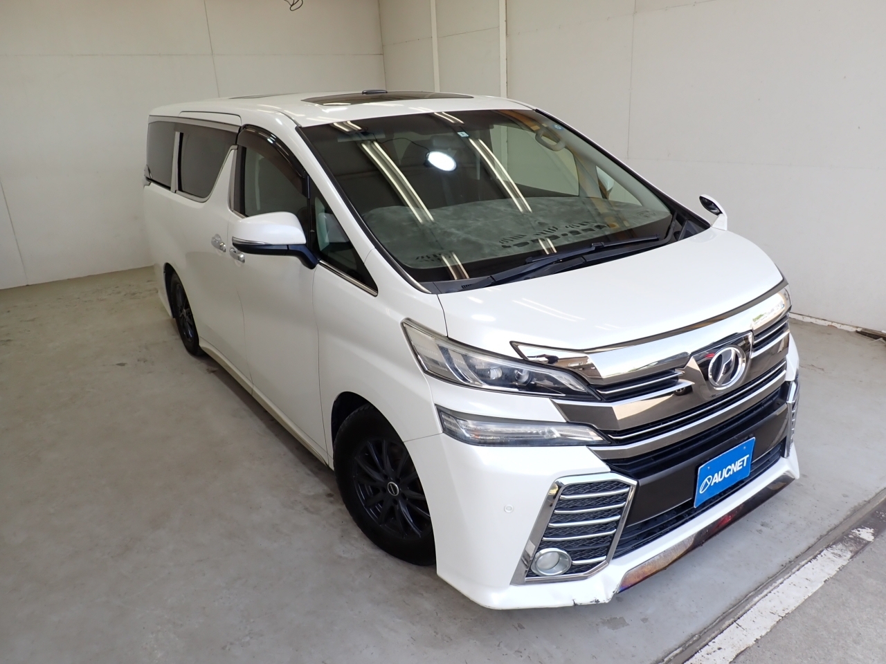 TOYOTA VELLFIRE