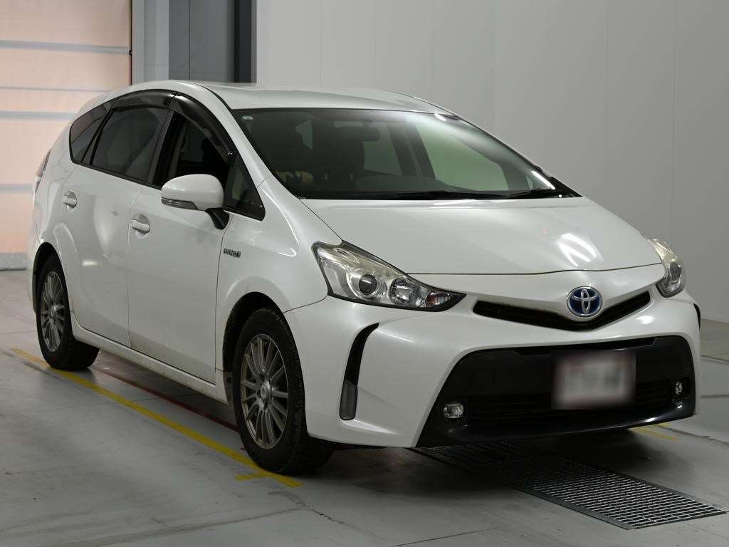 TOYOTA PRIUS ALPHA