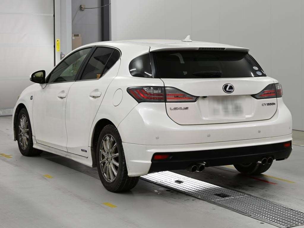 LEXUS CT200H