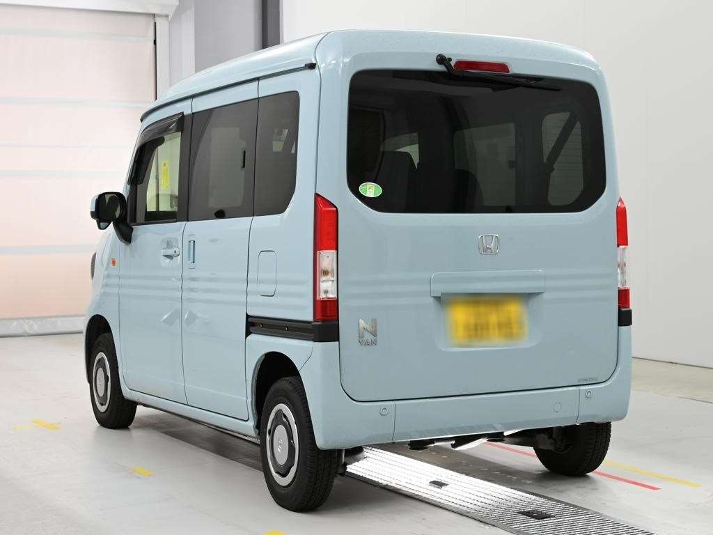 HONDA N-VAN