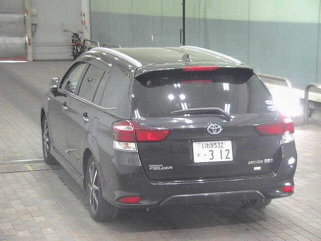 TOYOTA COROLLA FIELDER