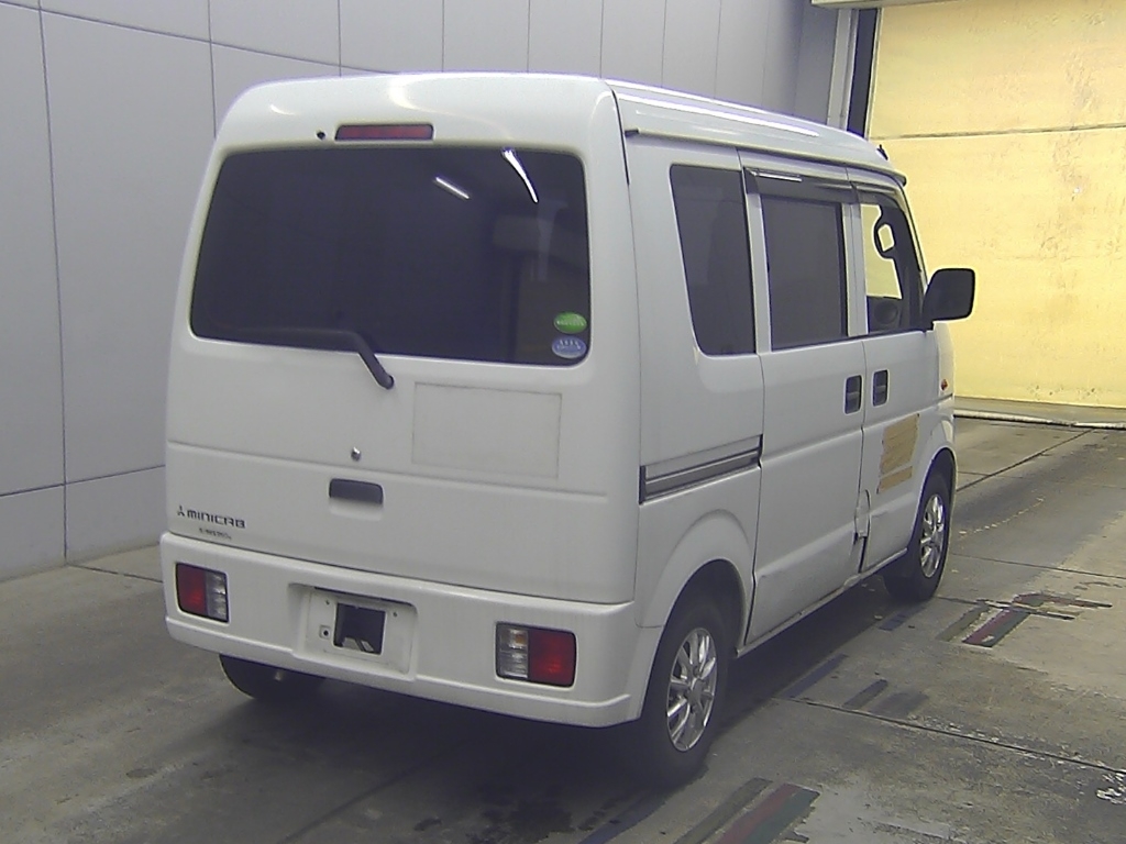 MITSUBISHI MINICAB