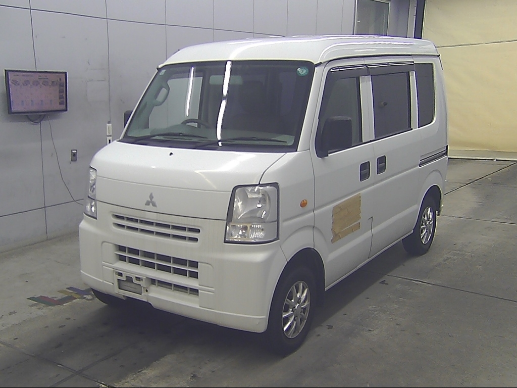 MITSUBISHI MINICAB