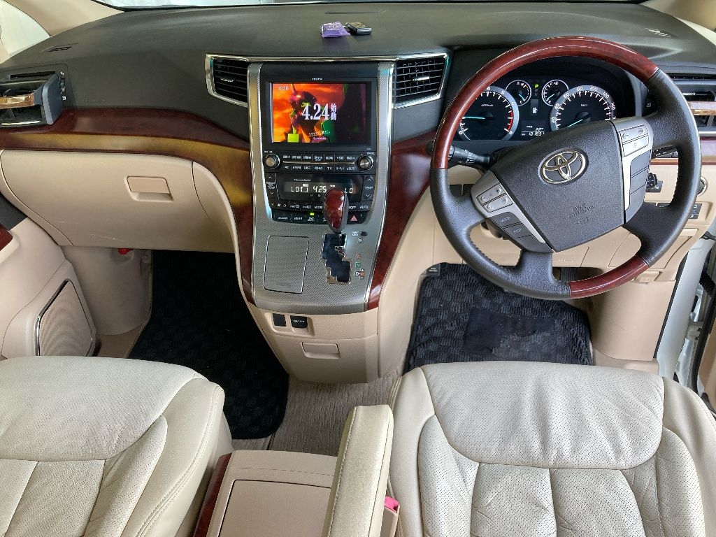 TOYOTA ALPHARD