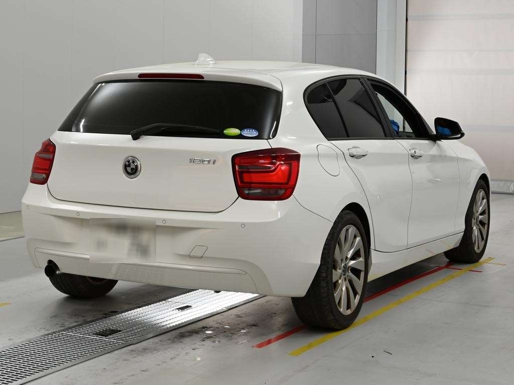 BMW 1-SERIES