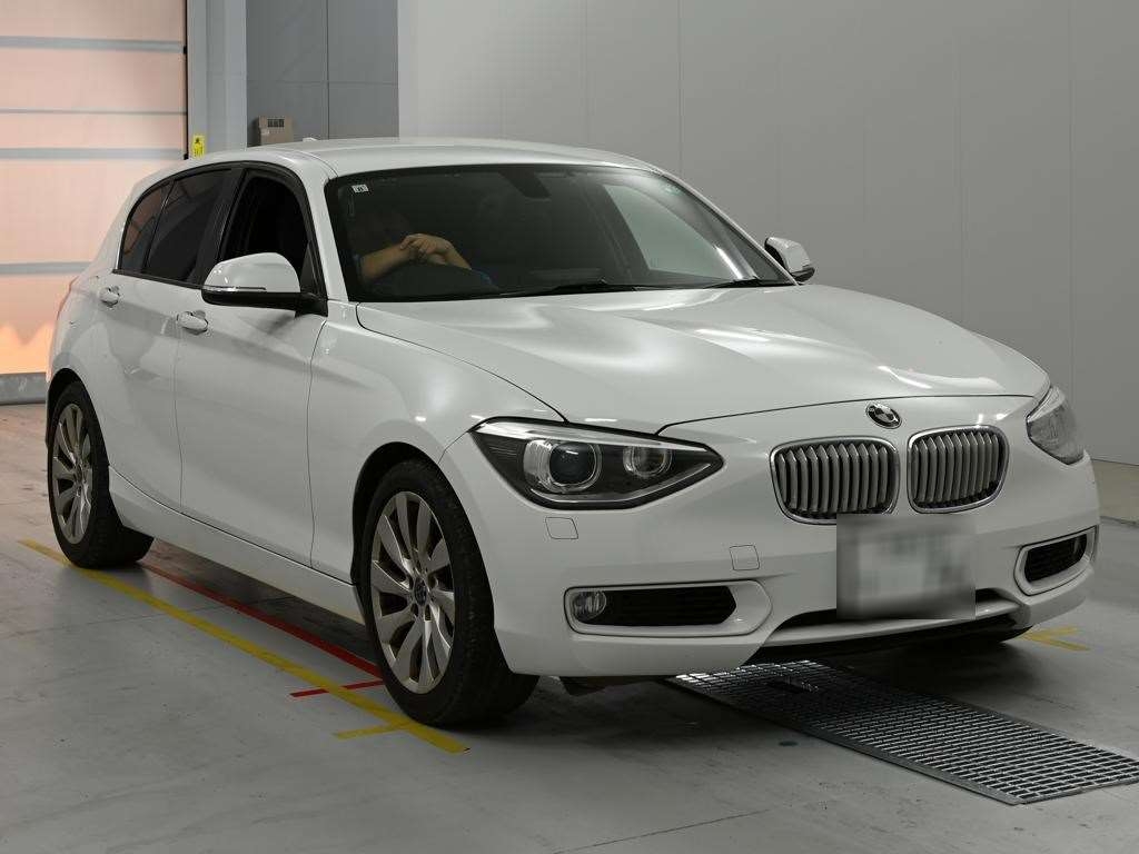 BMW 1-SERIES