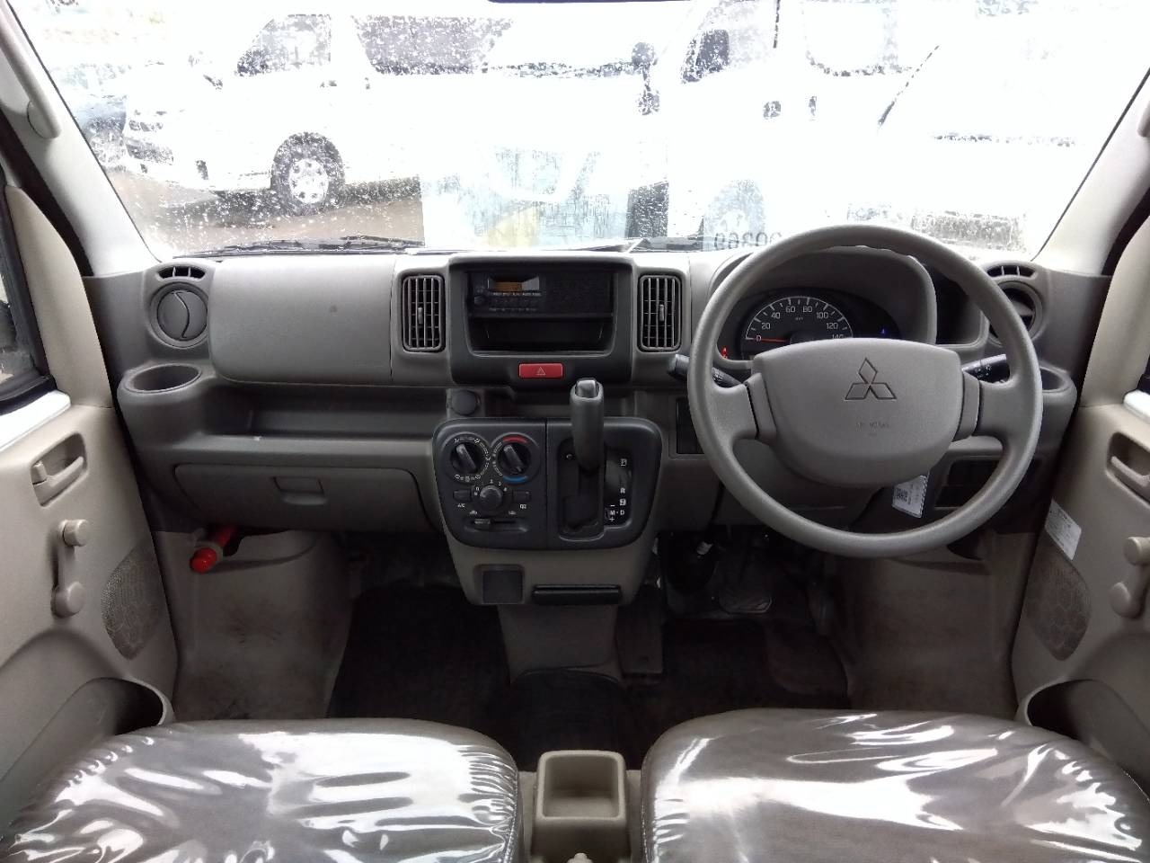 MITSUBISHI MINICAB
