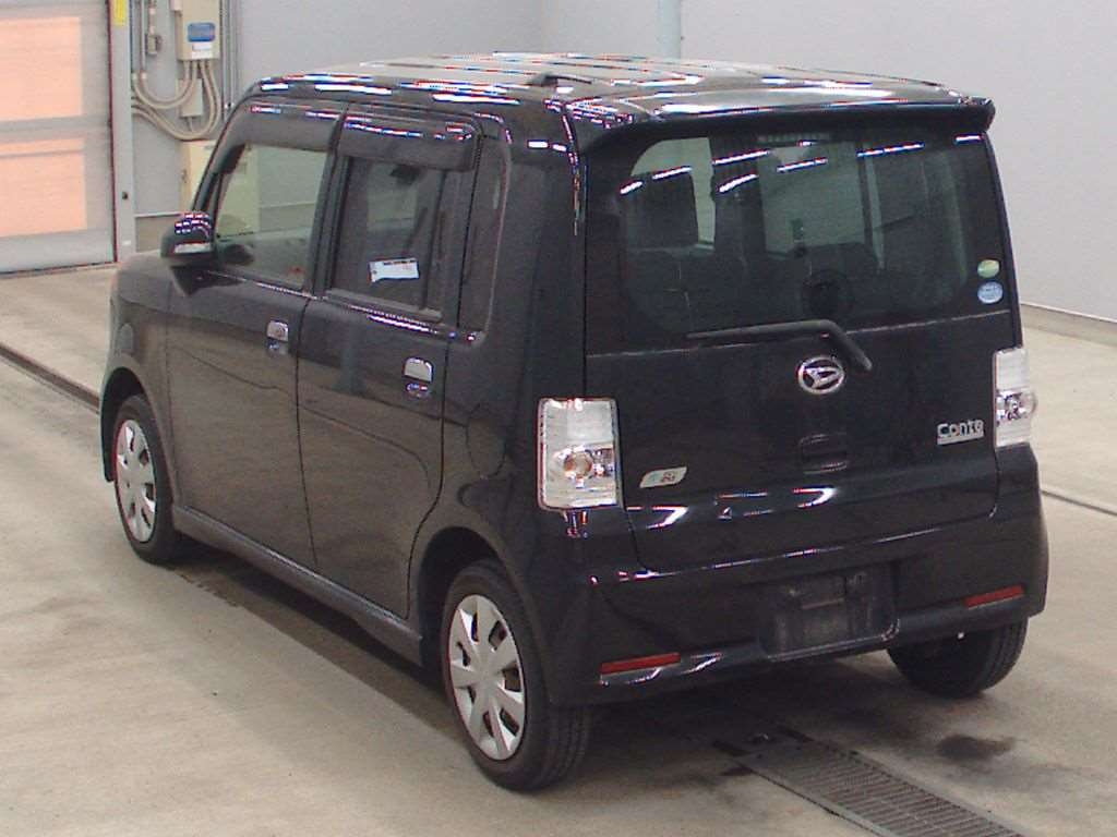 DAIHATSU MOVE CONTE