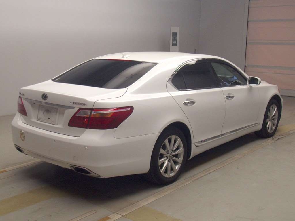 LEXUS LS600H