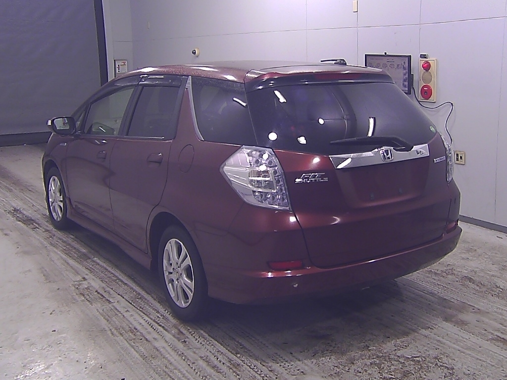 HONDA FIT SHUTTLE