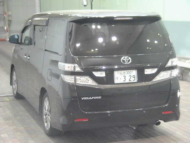 TOYOTA VELLFIRE