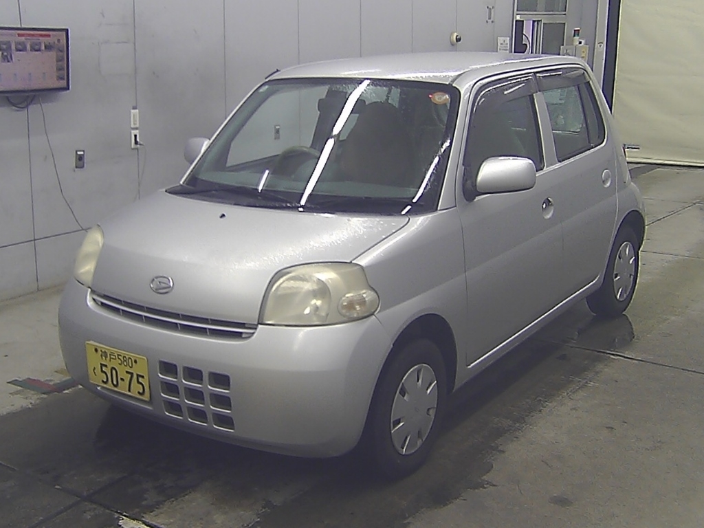 DAIHATSU ESSE