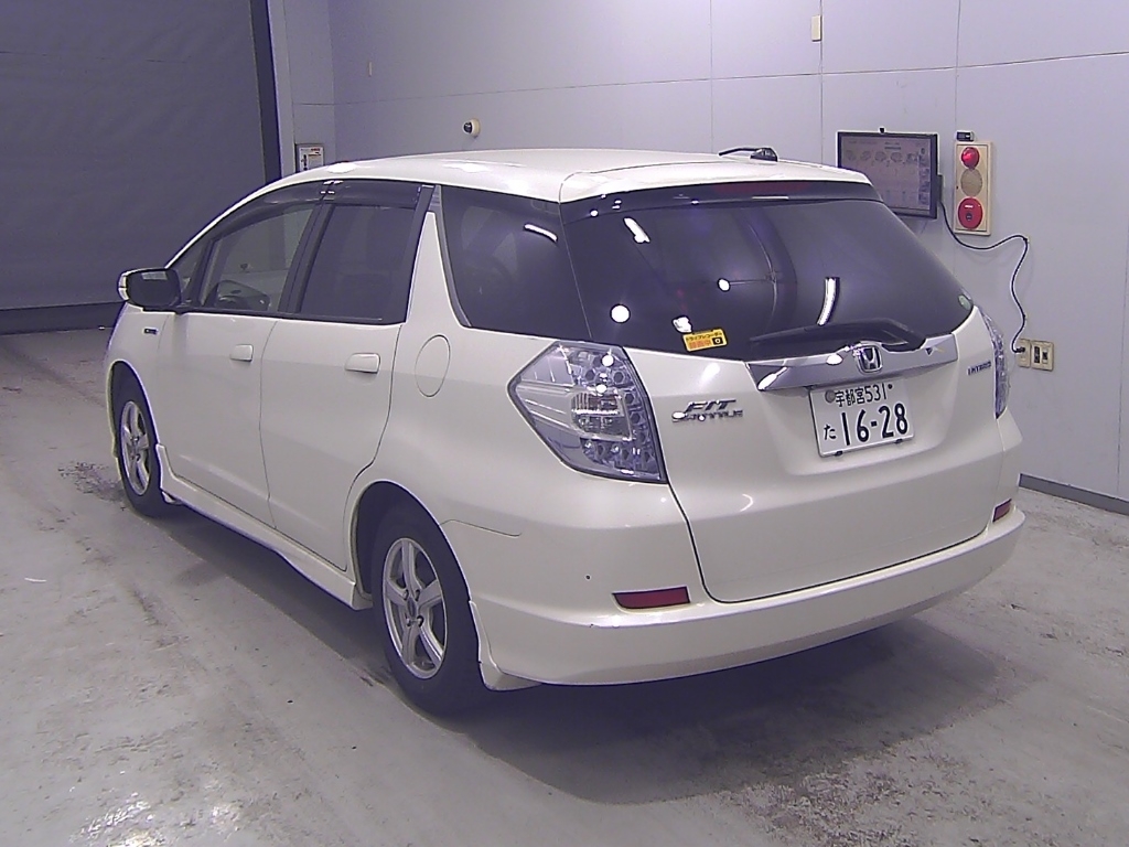 HONDA FIT SHUTTLE