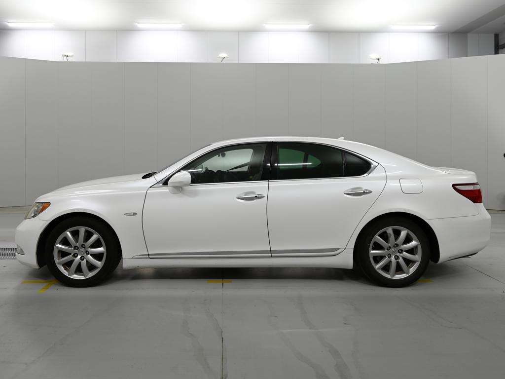 LEXUS LS460