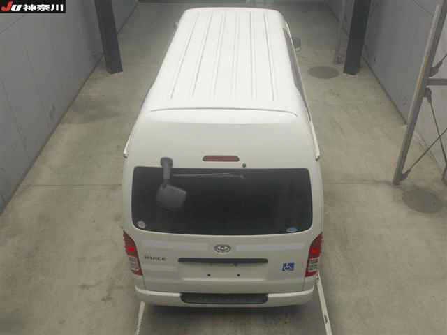 TOYOTA REGIUS ACE