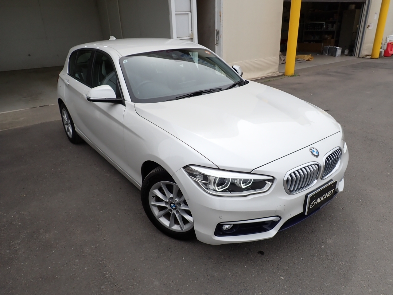 BMW 1-SERIES