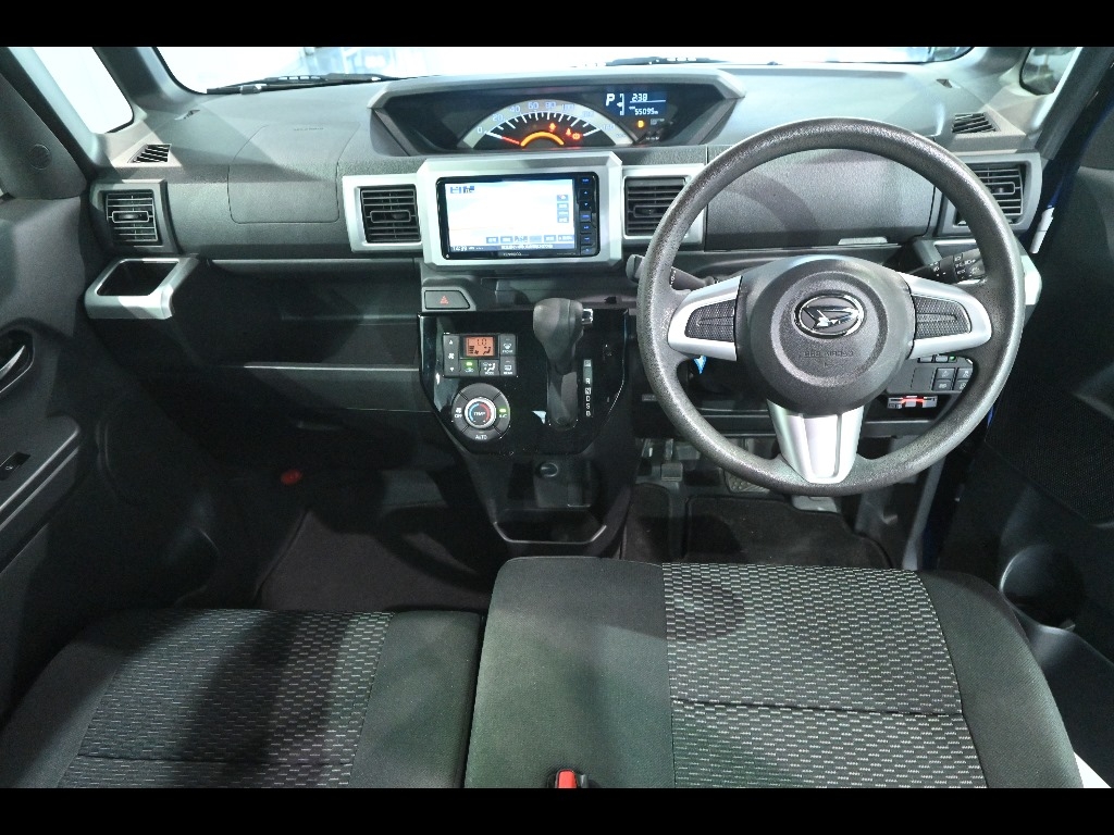 DAIHATSU WAKE