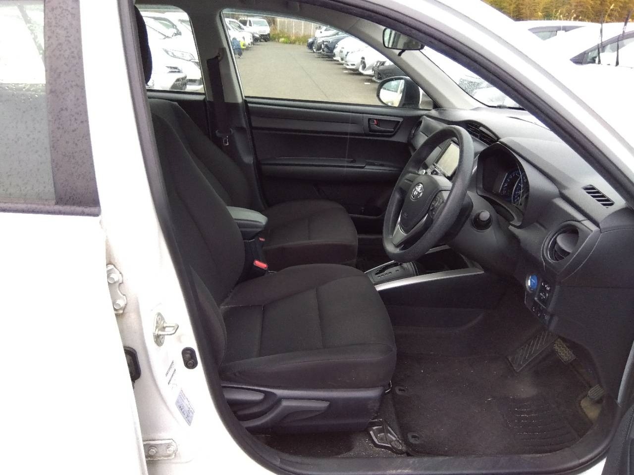TOYOTA COROLLA FIELDER