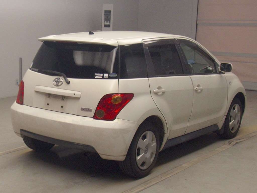 TOYOTA IST