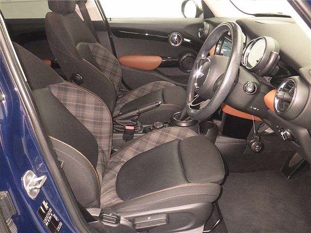 MINI HATCH