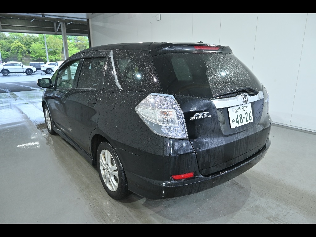 HONDA FIT SHUTTLE