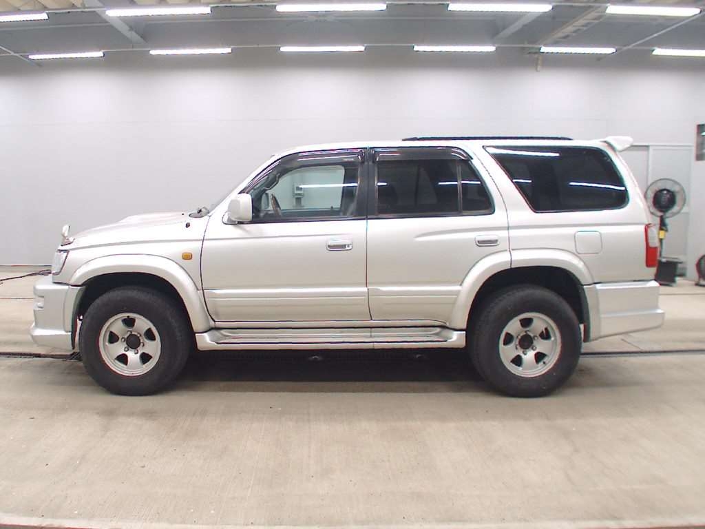 TOYOTA HILUX SURF