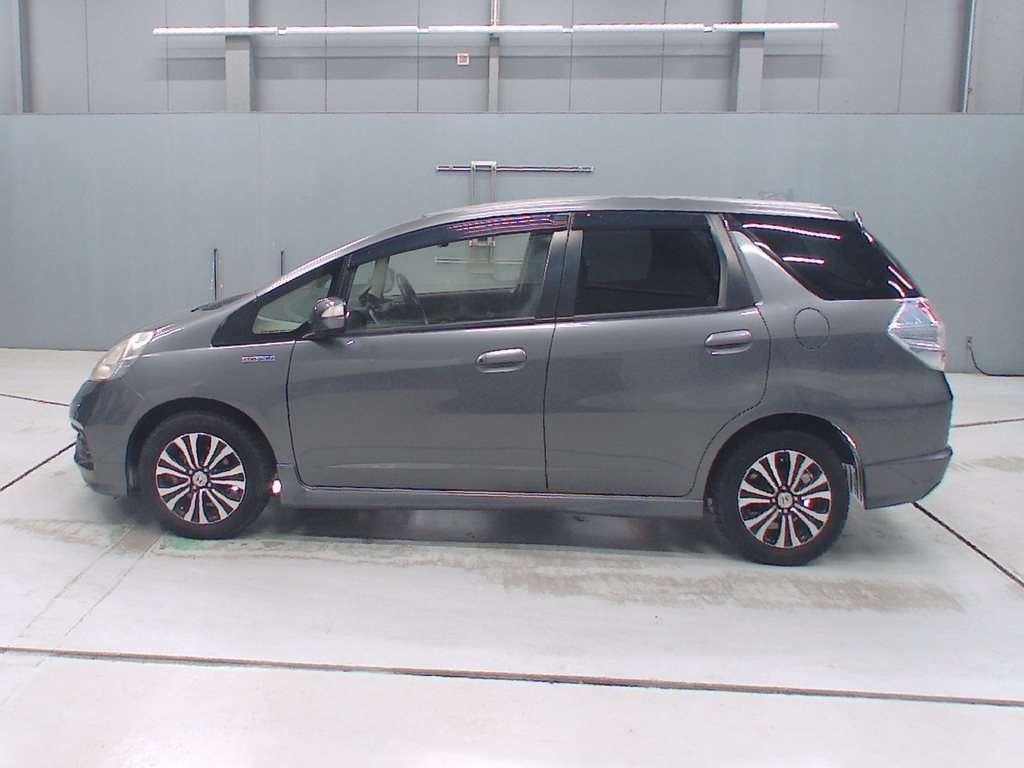 HONDA FIT SHUTTLE