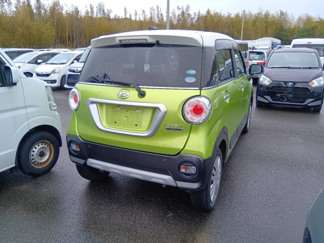 DAIHATSU CAST