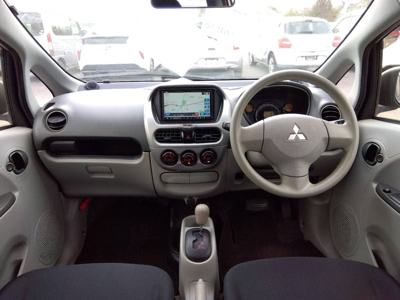 MITSUBISHI I