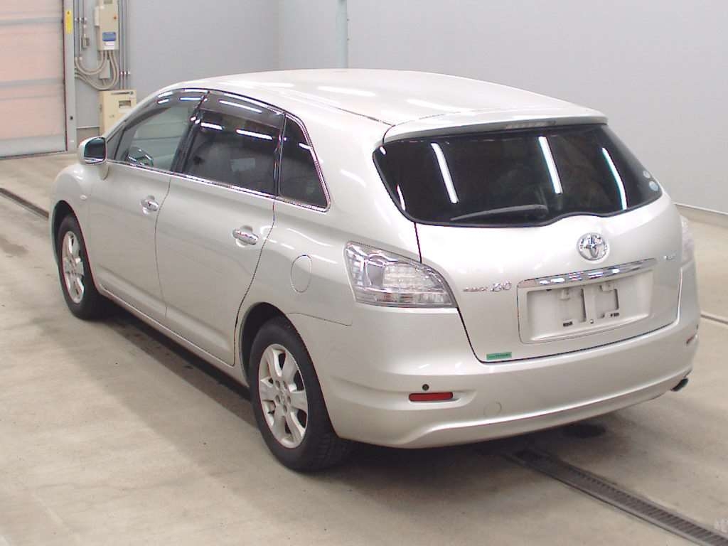 TOYOTA MARK X ZIO