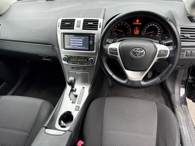 TOYOTA AVENSIS