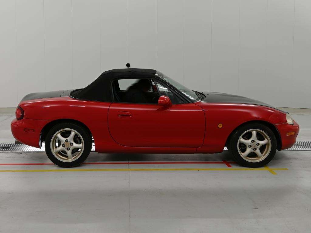 MAZDA ROADSTER