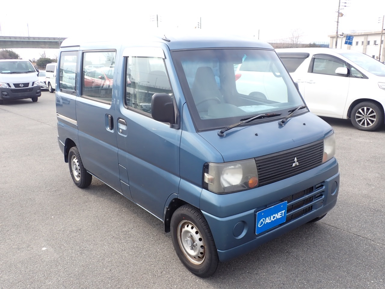 MITSUBISHI MINICAB