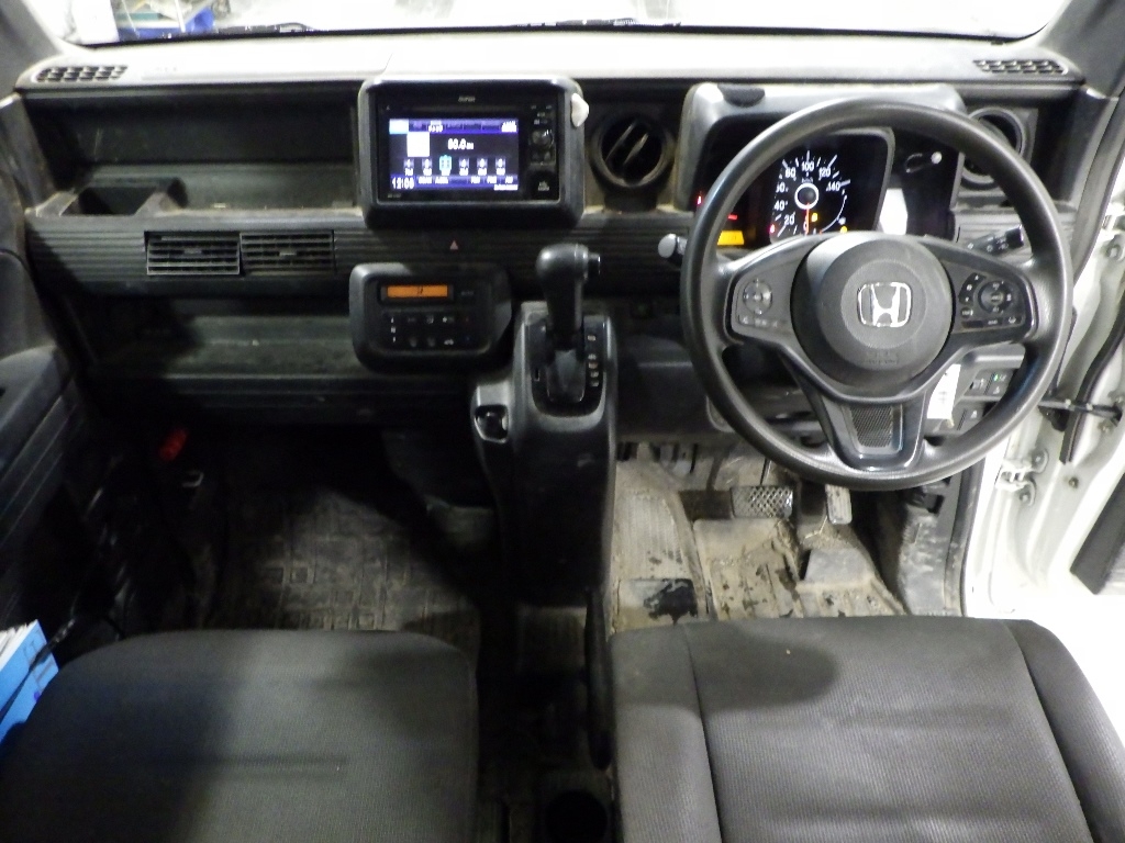 HONDA N-VAN