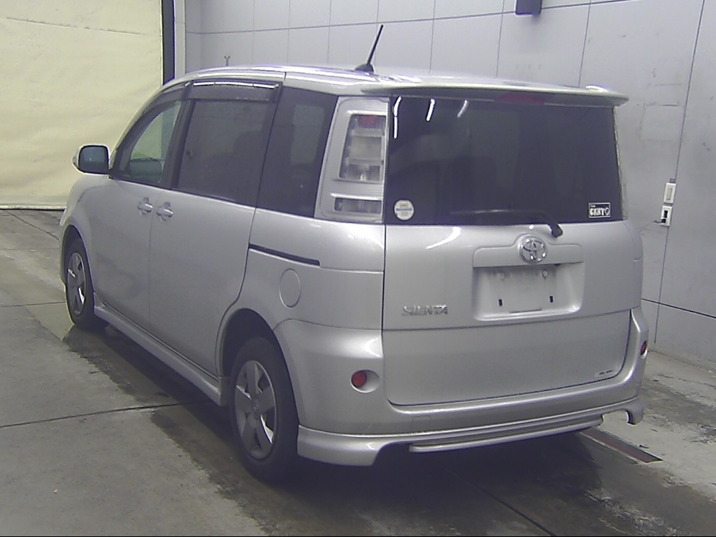 TOYOTA SIENTA
