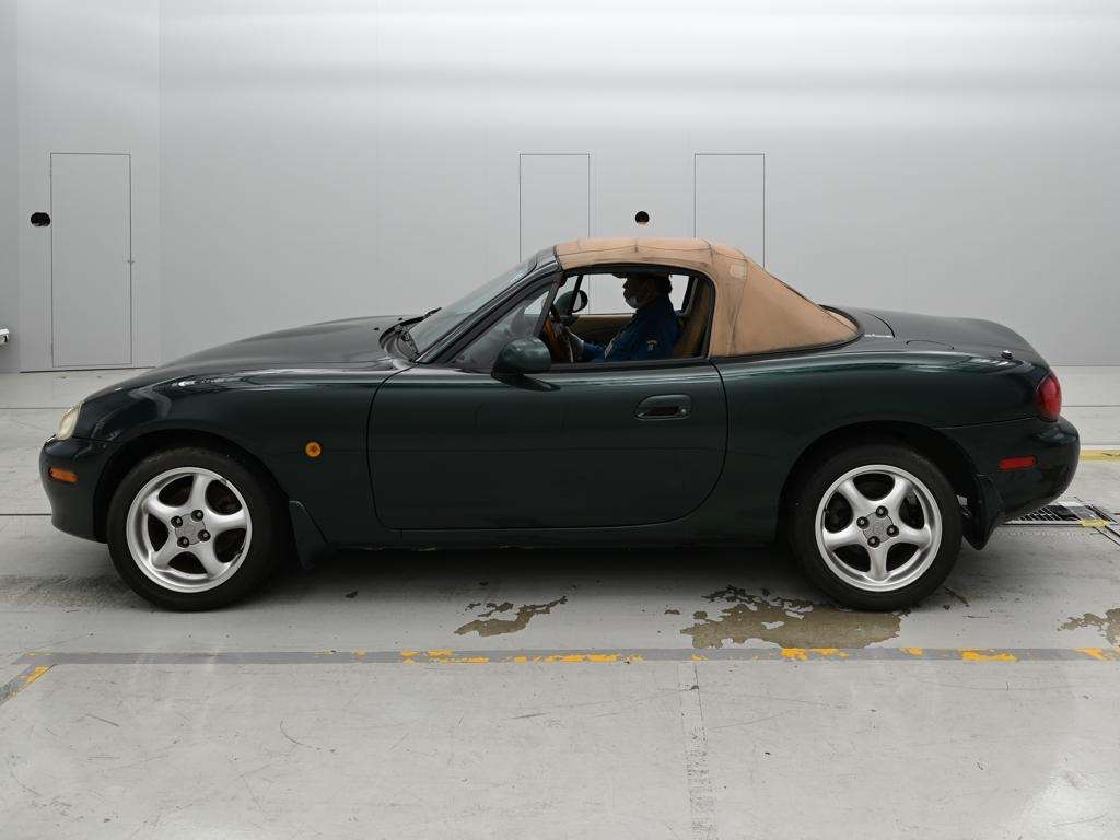 MAZDA ROADSTER