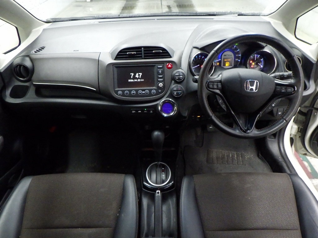 HONDA FIT SHUTTLE