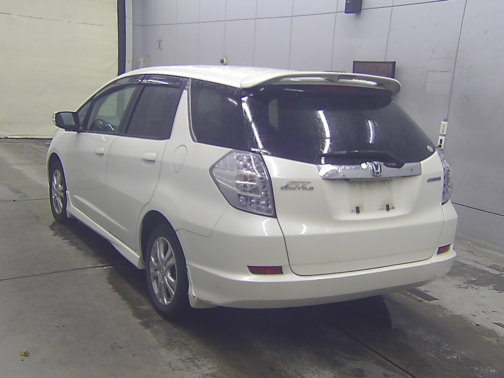 HONDA FIT SHUTTLE