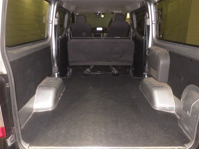 NISSAN NV350 CARAVAN