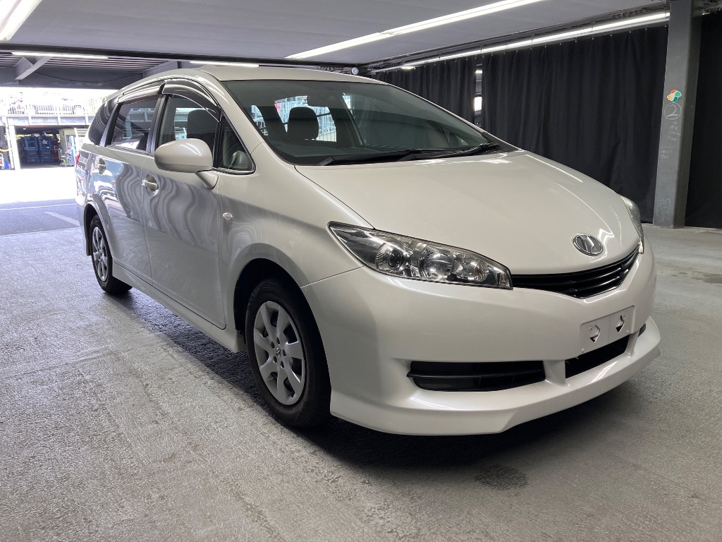 TOYOTA WISH